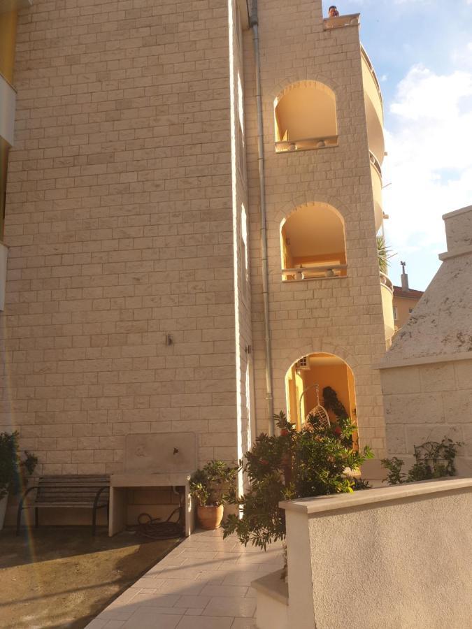 Villa Vujcic Makarska Buitenkant foto