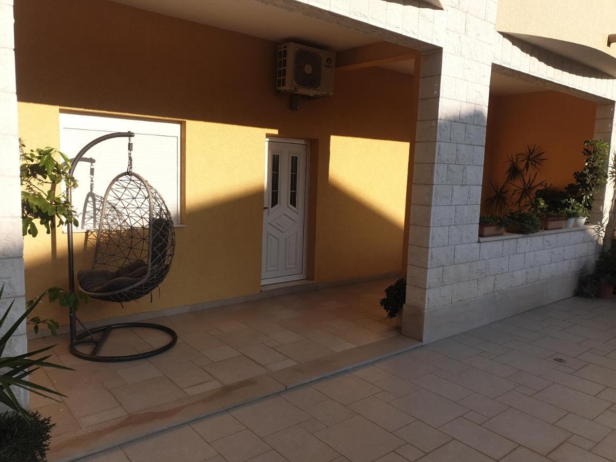 Villa Vujcic Makarska Buitenkant foto