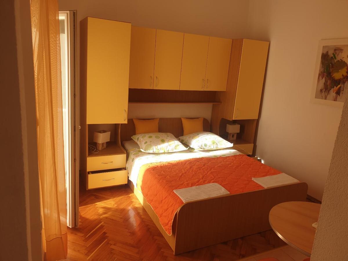Villa Vujcic Makarska Buitenkant foto