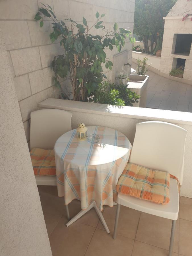 Villa Vujcic Makarska Buitenkant foto