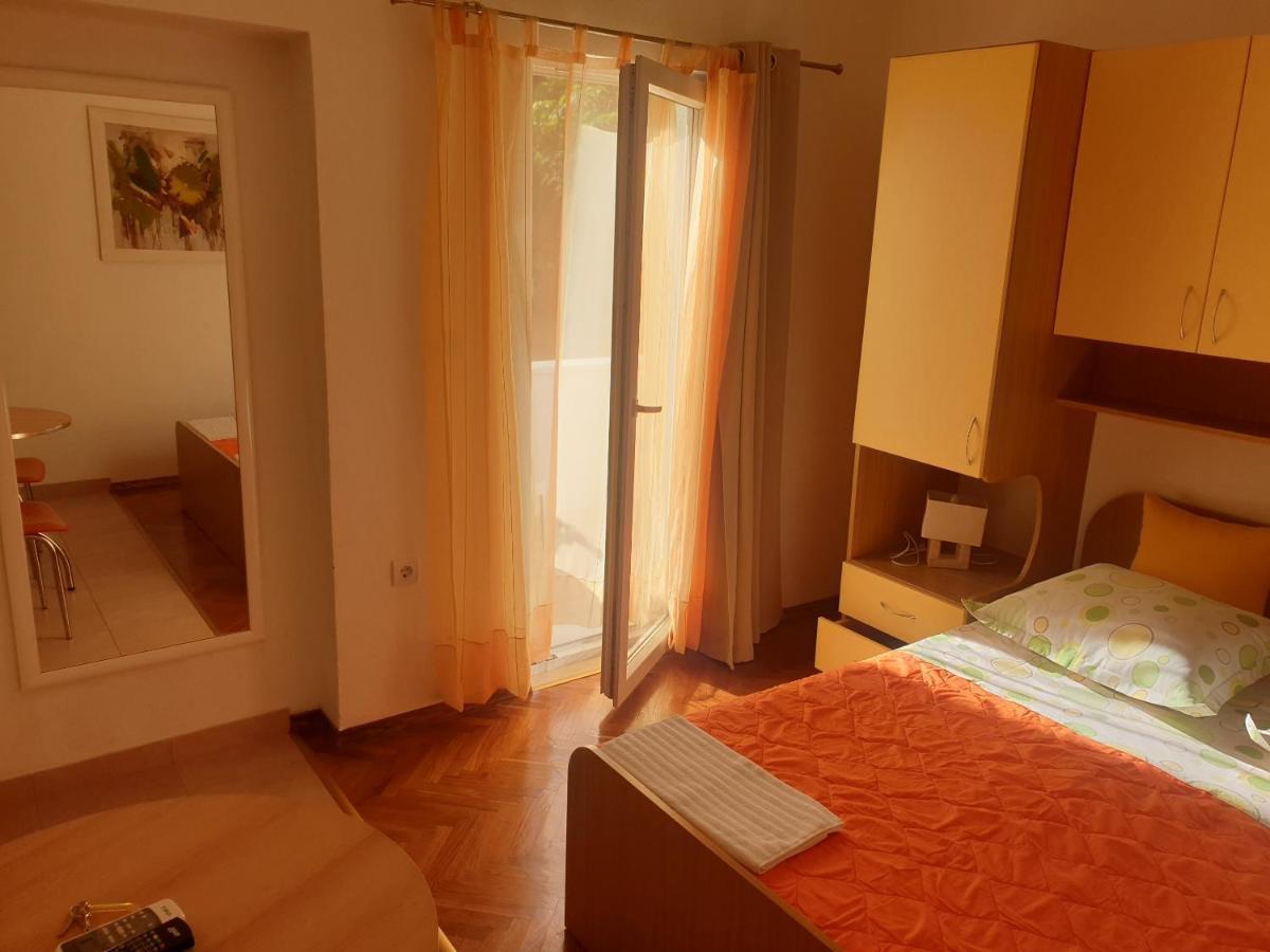 Villa Vujcic Makarska Buitenkant foto